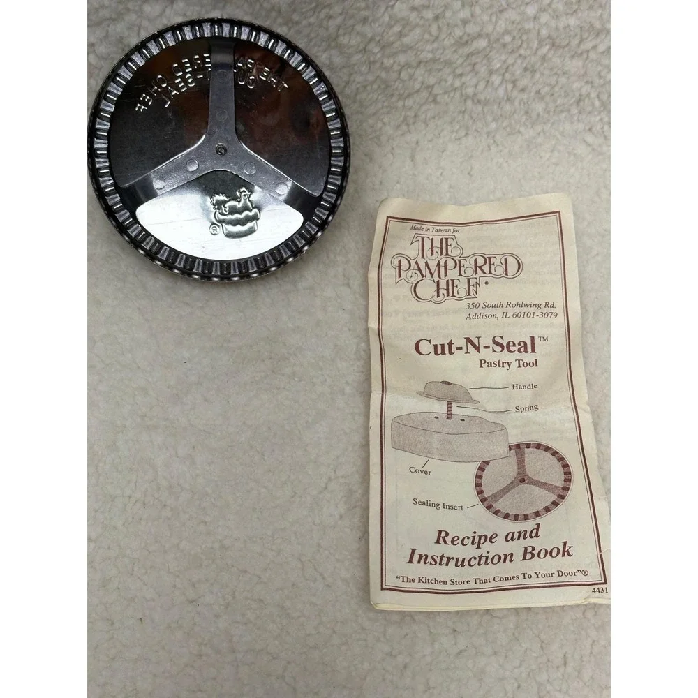 Pampered Chef Cut-N-Seal Pastry Tool Silver Stainless Steel 3.5 Inch Round 4431